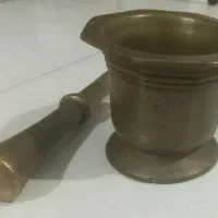 هاونگ برنجی قدیمی. بخاطرنیازم دومیلیون ارزون کردم|کلکسیون اشیاء عتیقه|رشت, سعدی (تختی)|دیوار
