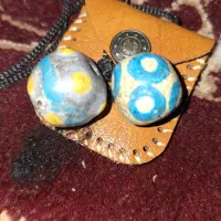 دوچشم وعقیق ها ومهره و