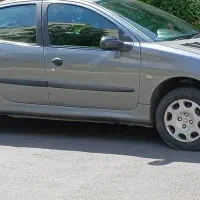 206 صندوق دار