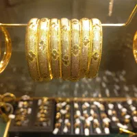 النگو طلا نو ون کلیف اجرت ۴.۵ درصد