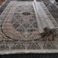 فرش طرح کاشان ،میز نهار،  کابینت دو در