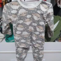 لباس تو خونه ای و بیرونی وکفش نو و تمیز دستی ۱۰۰|کفش و لباس بچه|اسفراین, |دیوار