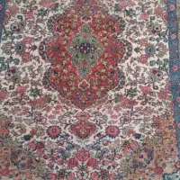 ۲ فرش دستبافت تمام ابریشم|فرش|خرم‌آباد, |دیوار