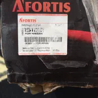 لنت عقب و جلو نیسان وانت جنس قدیمی درجه یک اصلی|قطعات یدکی و لوازم جانبی|فسا, |دیوار