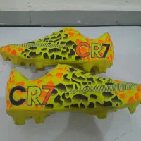 کفش فوتبال  استوک دار ویتنامی اصل،نو نو طرح cr7|کیف، کفش، کمربند|اهواز, کوروش|دیوار
