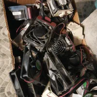 تعداد 40 عدد فن به صورت یکجا|قطعات و لوازم جانبی رایانه|شیراز, شهرک ولیعصر|دیوار