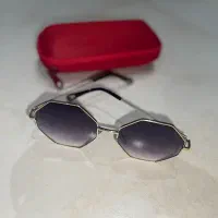 عینک افتابی در حد نو استفاده نشده