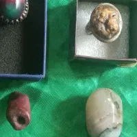 انگشتر عقیق رنگین کمانی انگشتر زو، هبهاب خون