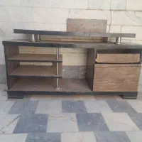 میز تلویزیون نیاز به تعمیر