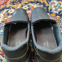 کفش کار|کیف، کفش، کمربند|اشکذر, |دیوار