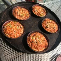 خاهان یک کارکن ساده