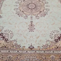 یک تخته فرش12متری نخی کرم رنگ