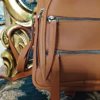 کیف کولی|کیف، کفش، کمربند|شیراز, شیمی گیاه|دیوار