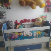 تخت خواب کودک سالم .