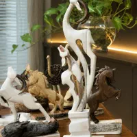 صنایع دستی مجسمه چوبی