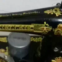 یک عدد چرخ خیاطی سالم ودرحال کار