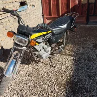 موتورسیکلت ۱۲۵ پنج دنده استارتی