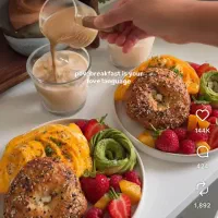 پرسنل ساده و ظرفشور کاردر کافه(خانم و آقا شیفت صبح