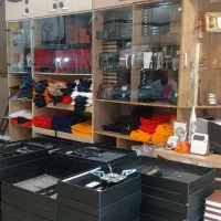 استخدام فروشنده و امور مغازه ( آقا )