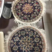 دو عدد قالیچه گرد گل ابریشم نائین تمیز و سالم|فرش|تهران, جردن|دیوار