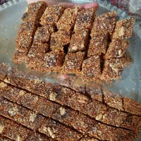 شیرینی جات محلی گیلان .برنج دوشاب.رشته خشکار.حلوا