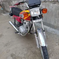 دوتا موتور مزایده با برگه هردو 125 هستند