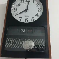 ساعت دیواری قدیمی