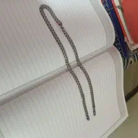 یک عدد گردنبند نقره