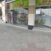 کارگر فست فود