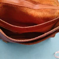 کیف چرمی مردانه خوشرنگ|کیف، کفش، کمربند|اصفهان, قلعه طبره|دیوار