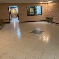 مستغلات موقعیت اداری۱۲۰۰ متر ۸واحد