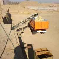 اجر  بروجرد وسفال اصفهان  ۱۰×۲۰و۱۵×۲۰وتیغه وپوکه