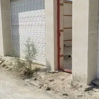 فروش ویلایی کامل آباد با یک دهنه مغازه و یک سوییت