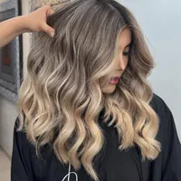 آموزش وخدمات رنگ و لایت آلما