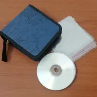 کیف سی دی ، ۴ سی دی خام و ۱۵ پاکت سی دی