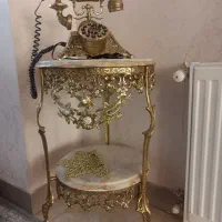 تلفن ومیز برنجی نو نو