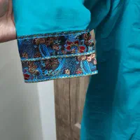 روپوش آبی|لباس|تهران, آهنگ|دیوار