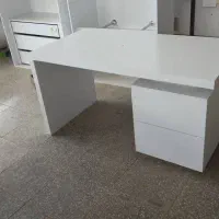 میز تحریر،مطالعه،کامپیوتر،اداری