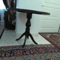 میزگرد چوبی با شال رویه ی بلند