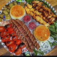 به چند اقا و خانوم جهت همکاری در رستوران بین راهی|استخدام خدمات فروشگاه و رستوران|زنجان, |دیوار