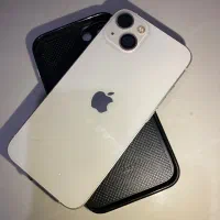 آیفون۱۳سفید۲۵۶zaaدرحد نو