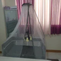 تخت نوزاد کنار تخت مادر