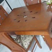 میز تلفن چوبی با میز ناهارخوری چهارنفره سالم