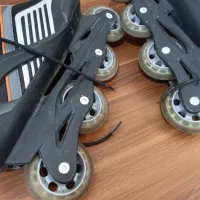 اسکیت|دوچرخه، اسکیت، اسکوتر|شیراز, گل سرخ|دیوار