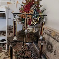 دوتا میزعسلی شیشه ی