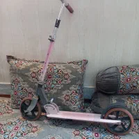 اسکوتر صورتی