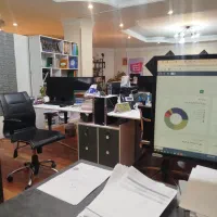 استخدام مدرس زبان