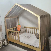 تخت مونته سوری،تخت کلبه ای