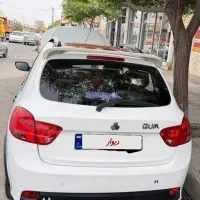 کوییک r سفید قرمز