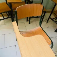 صندلی دانش آموزی چوبی